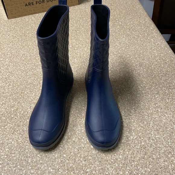 GARDEN BOOTS - Picture 1 of 9